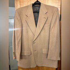 Bill Blass Camel HairTan Sport Coat with Notched Lapels